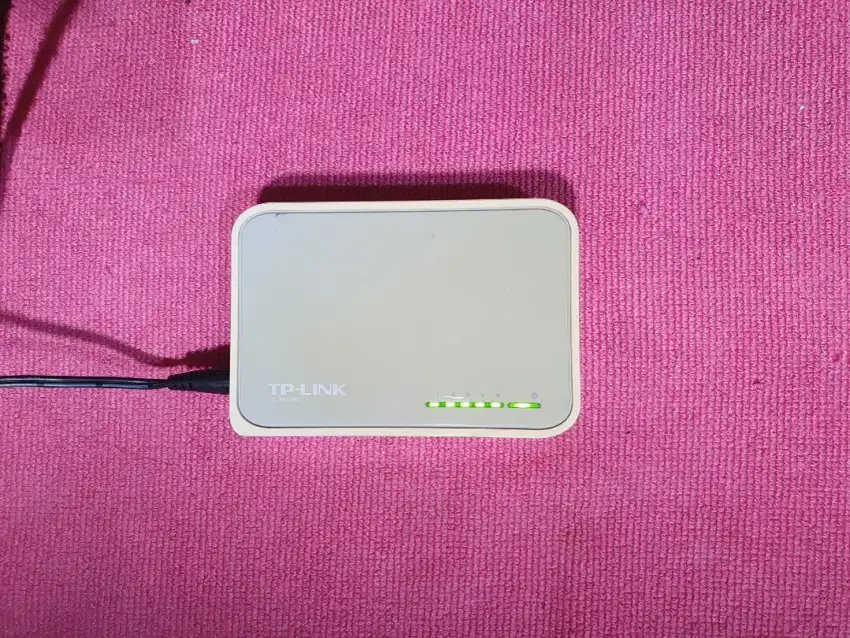 DEKSTOP SWITCH TP-LINK TL-SF1005D 6 port