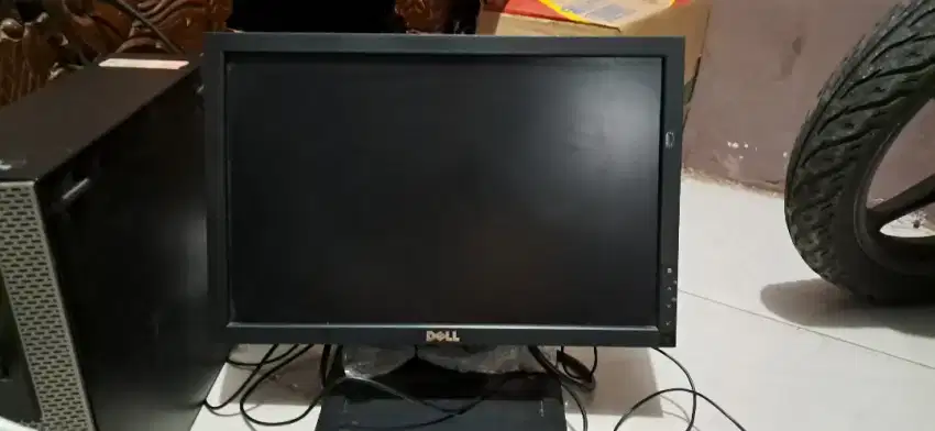 LCD Monitor Dell E1709wc ( 17 ) ex kantor