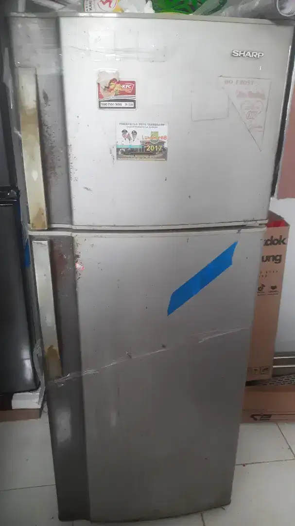 Kulkas 2 pintu sharp