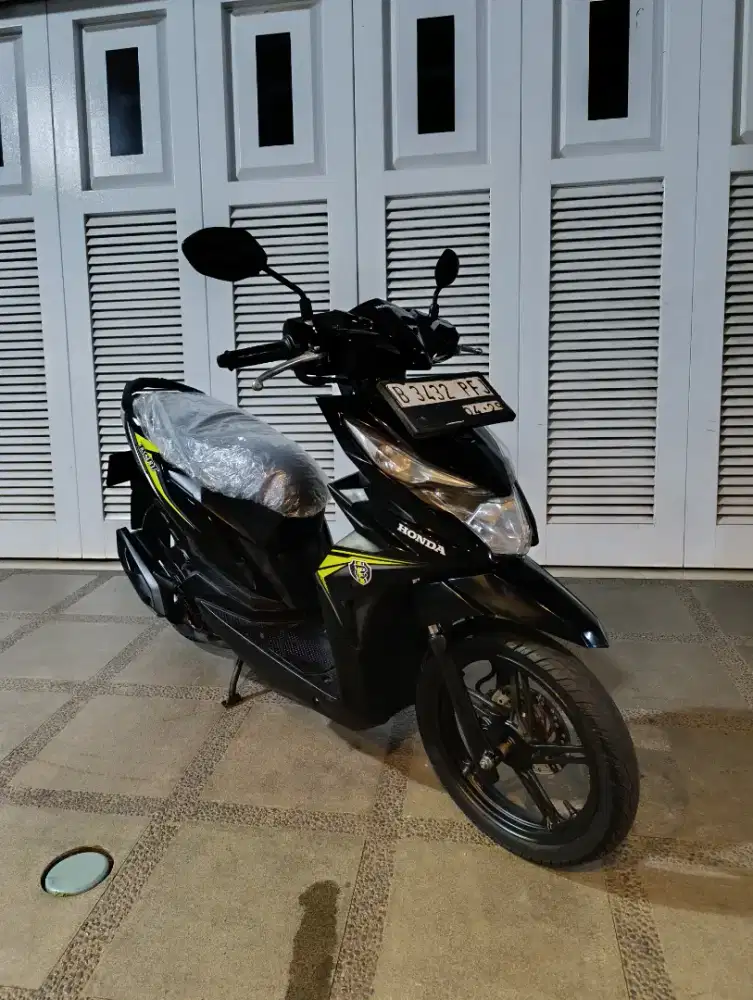 Bissmillah dijual motor Honda beat eco 2018