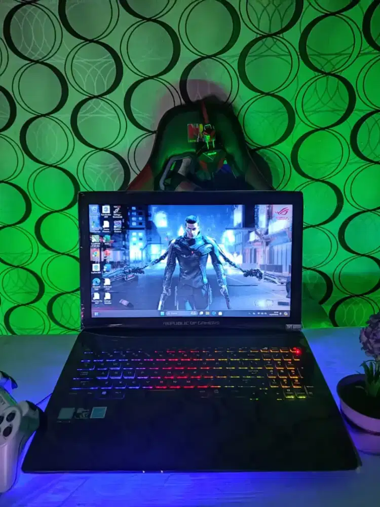 [RAM 16GB] Laptop Gaming Desain Asus ROG STRIX Core i7-7700HQ Ram 16Gb