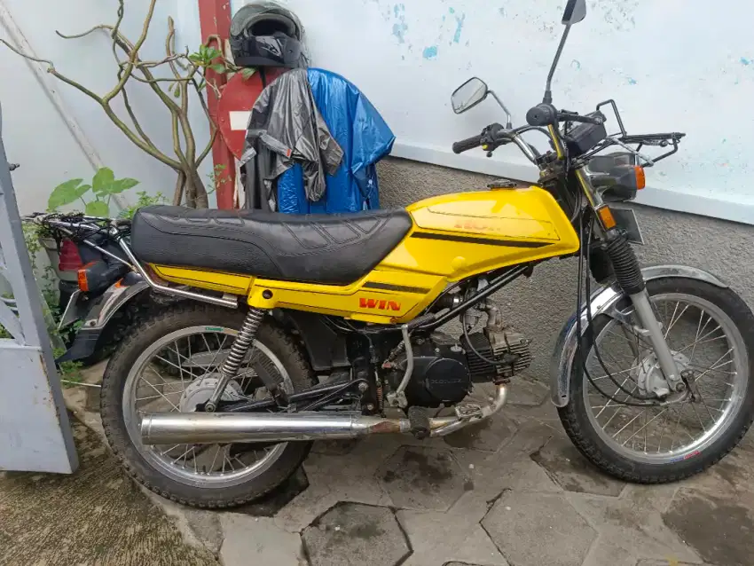 Honda win 100 klasik