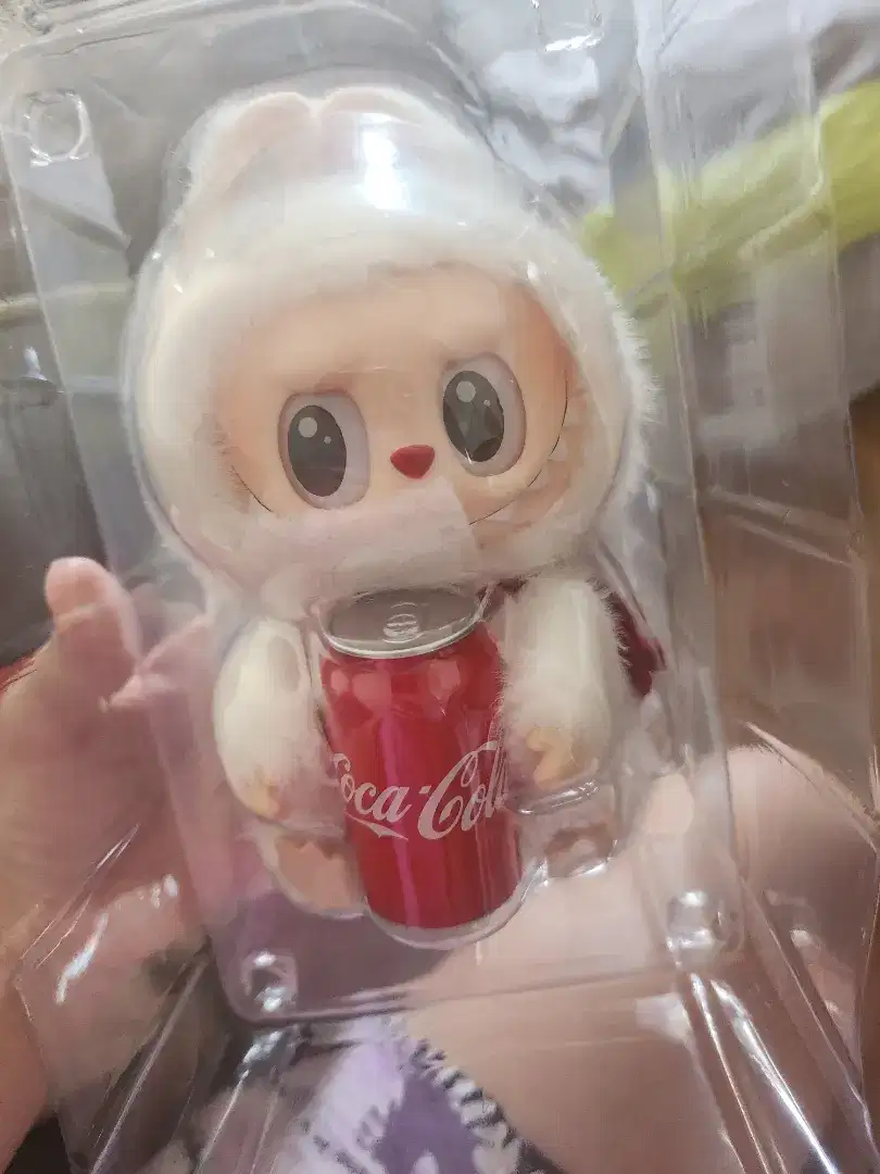 LABUBU COCA COLA