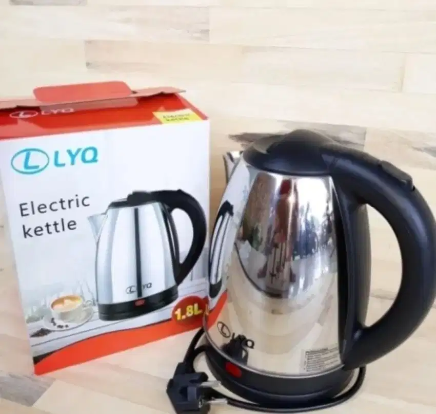 Teko listrik  350Watt Rendah , otomatis mati bila mendidih kap 1.8l