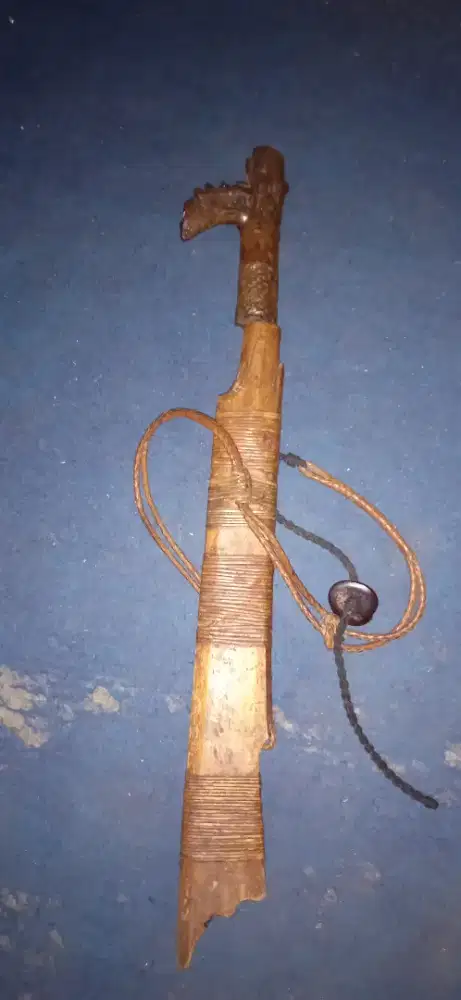 Mandau kalimantan asli