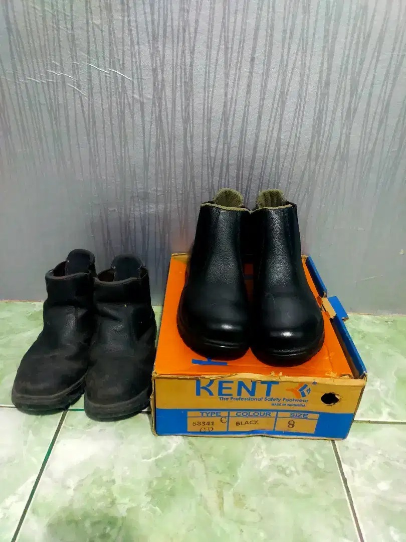 Sepatu safety kent