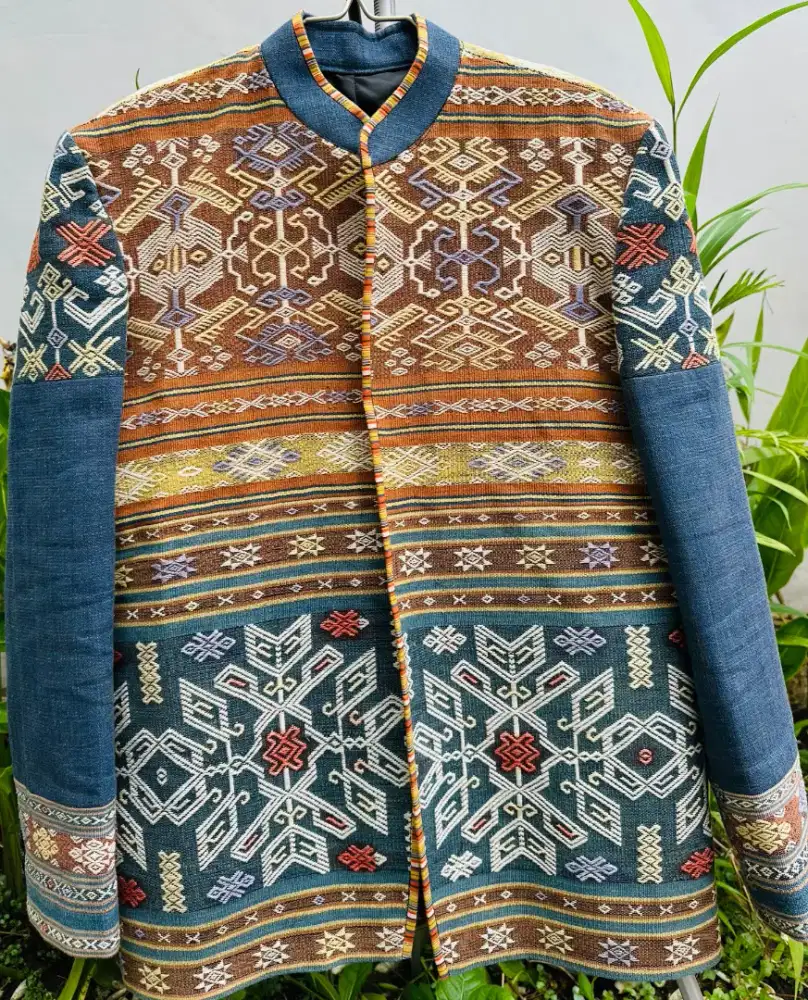 Jas Blazer Pria Tenun Sumba Aesthetic