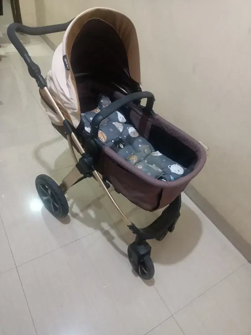 Dijual stroller merk hugo