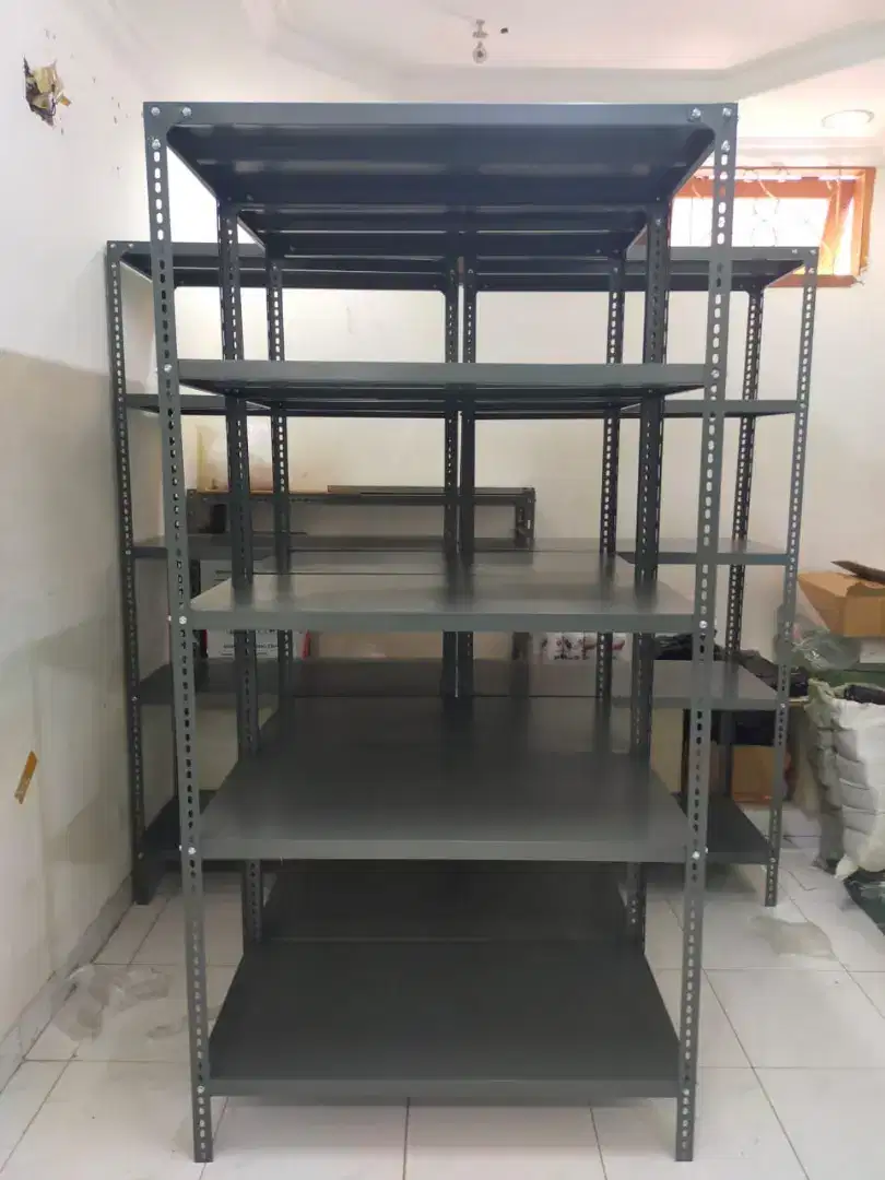 RAK BESI SIKU LUBANG BANYAK FUNGSI