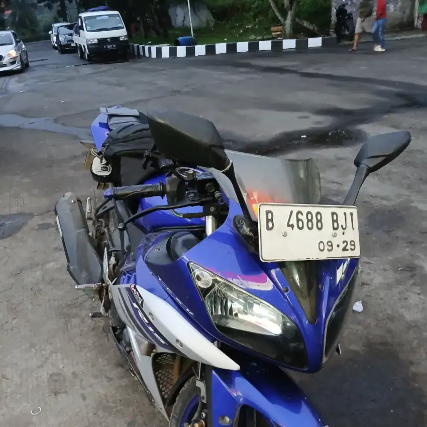 R15 v2 2016 pajak panjang puas plat juga panjang