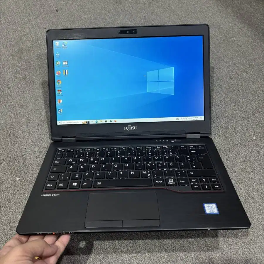 Laptop Fujitsu LifeBook U727 Core i7 Gen7 Ram 8/256Gb Mulus W-VR2