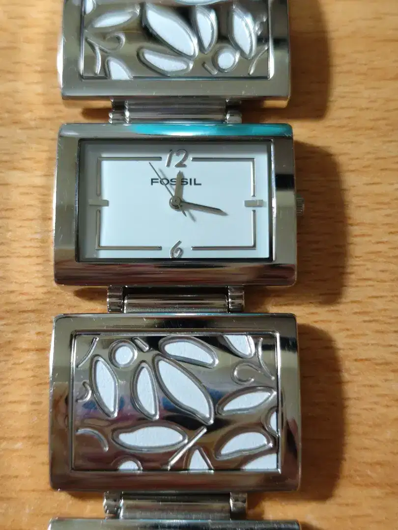 JAM TANGAN WANITA FOSSIL