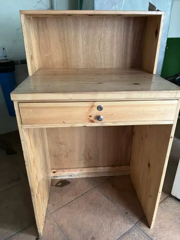 Meja Kasir Kayu Bekas Murah
