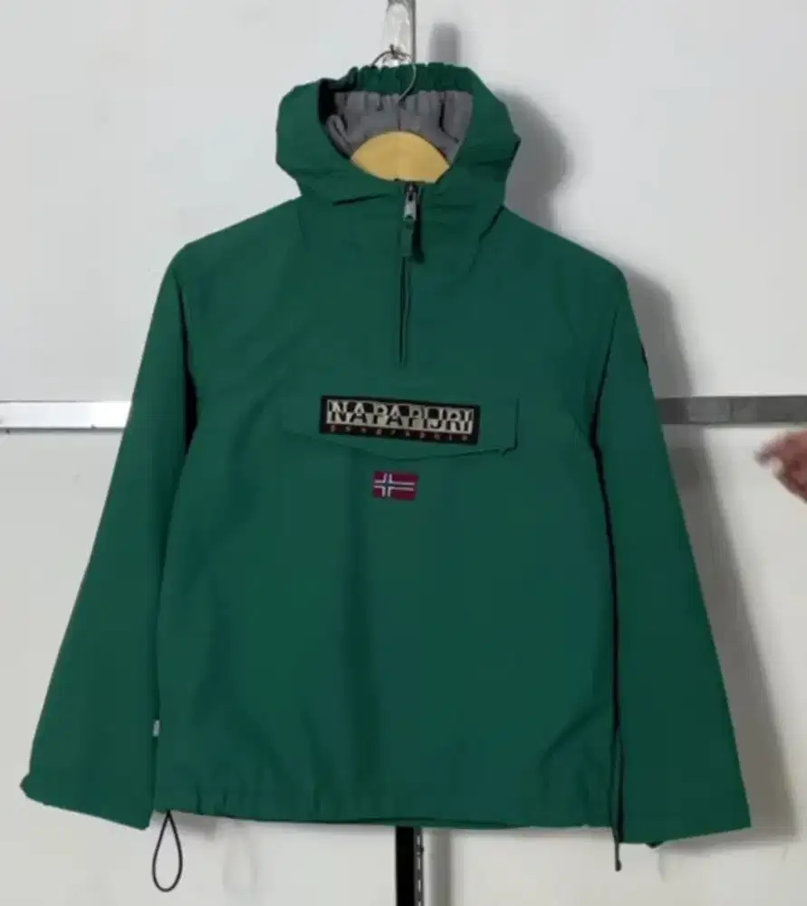 Jual jaket Napapijri RainForest  Warna hijau