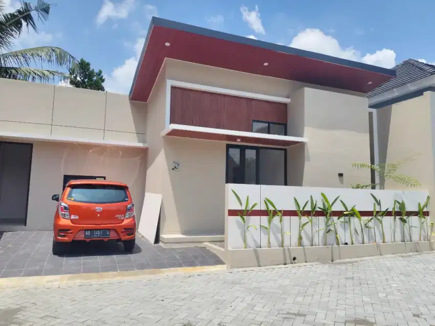 RUMAH CANTIK SIAP HUNI BARAT RSUD / POLRES SLEMAN
