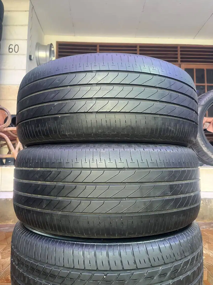 Ban Bridgestone Turanza T005a 235 50 r18 2pcs