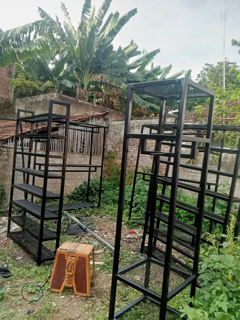 Rak Besi industrial