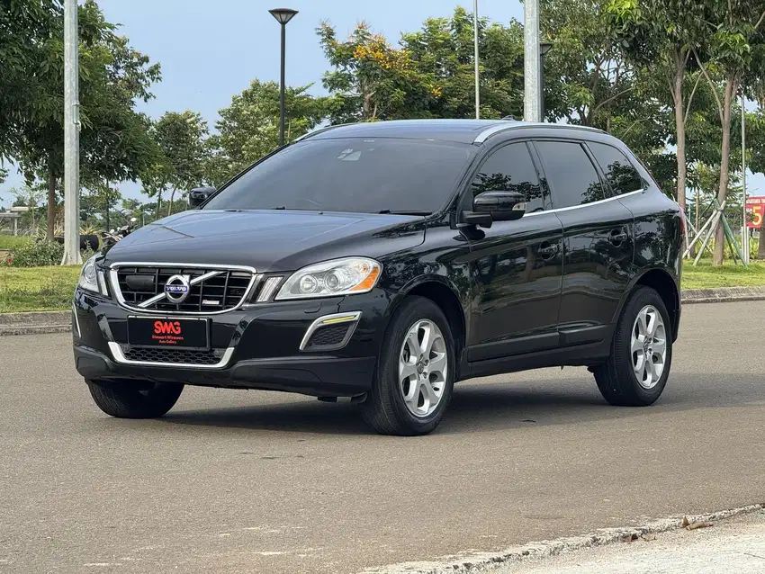 [ANTIK!] Volvo XC60 2011 Audi Q5 2012 XC 60 BMW X1