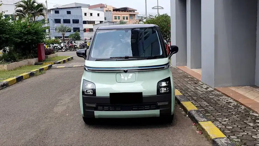 Wuling Air EV Long Range AT Hijau NIK 2023 KM32rb Record Like New