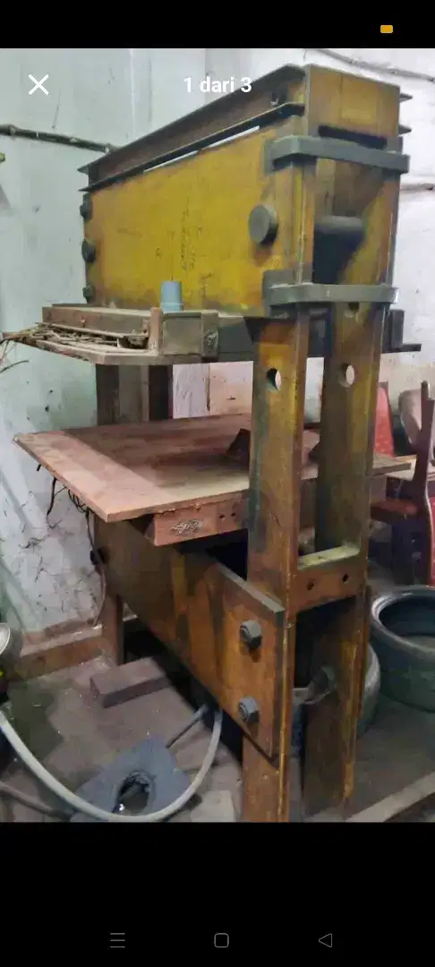 Mesin Pres Hidrolic ex cetak Baring Pad dan Rubber Shit