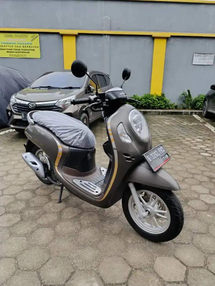 Bissmillah Dijual motor Honda Scoopy 2021