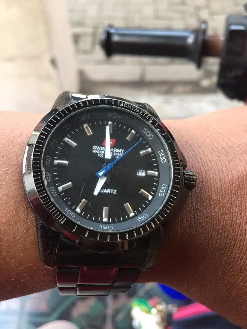 Jam tangan Swissarmy