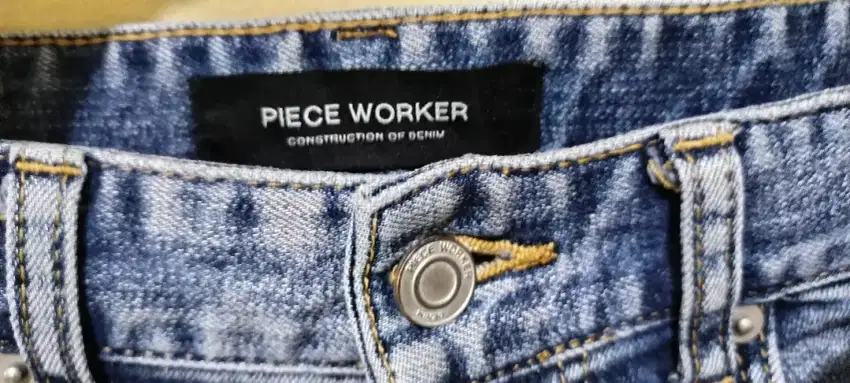 Dijual Celana Jeans PIECE WORKER Construction of Denim, Size 29