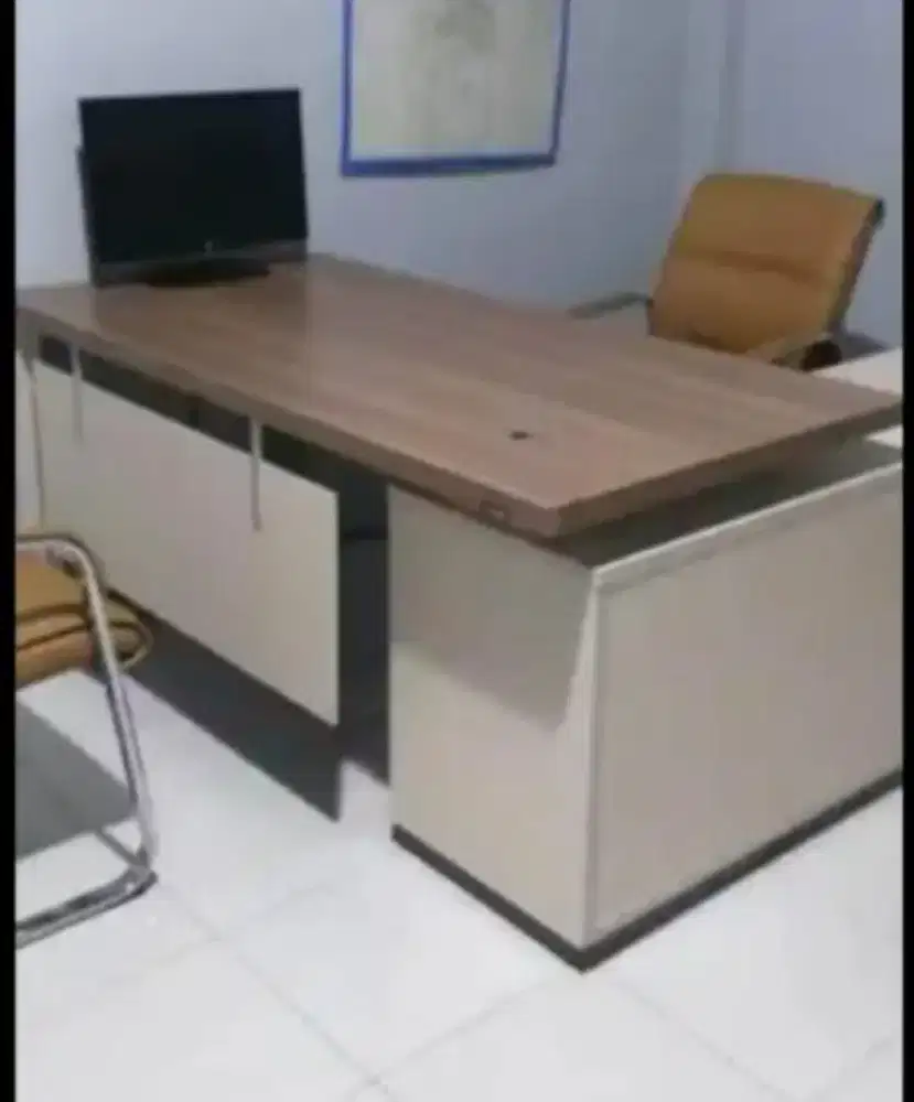Meja Kerja / Meja Direksi