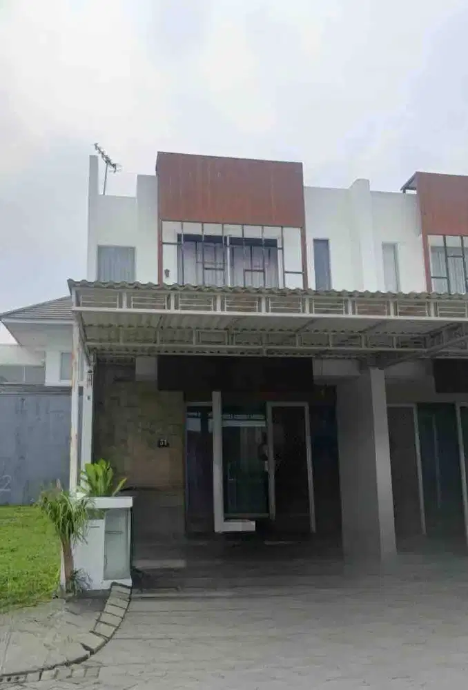 Dijual Rumah Royal Residence Cluster Greenwich Siap Huni Surabaya