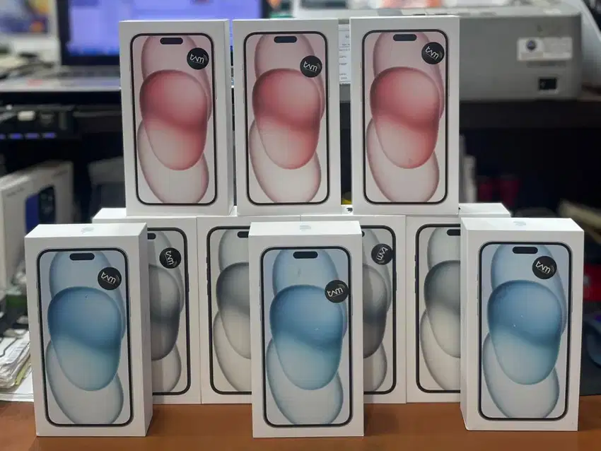 Baru..IPhone 15 Plus 128Gb Grs Resmi (Warna : Black,Pink,Blue)
