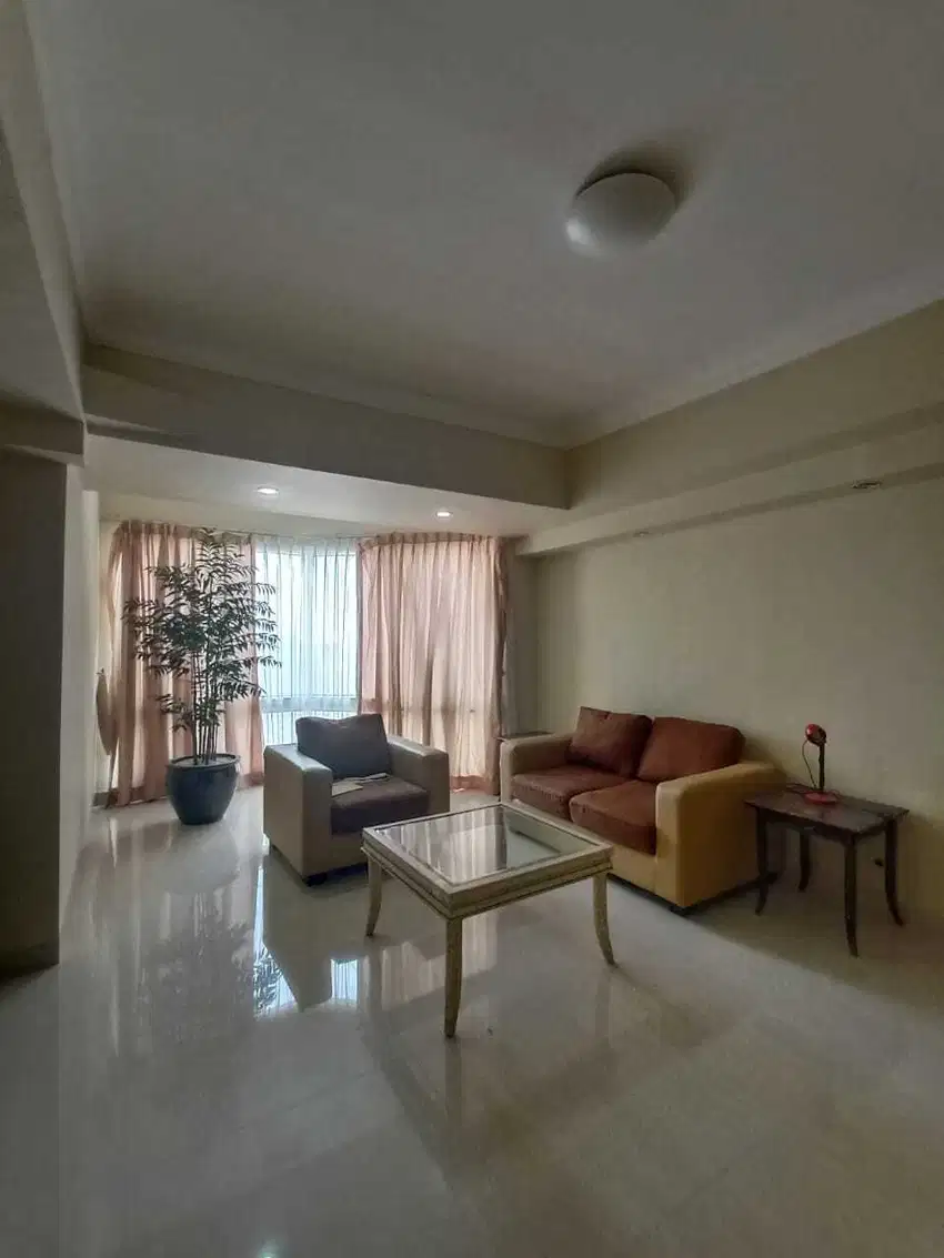 PALING MURAH ! Apartemen Taman Anggrek Kondominium 2BR Furnished !