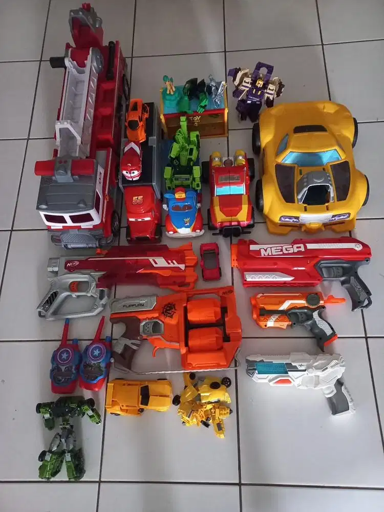 Mainan anak campur campur