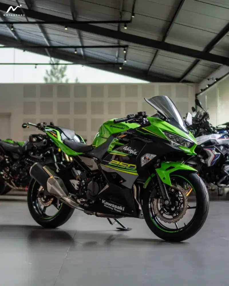 Kawasaki Ninja 250 FI KRT Edition 2018