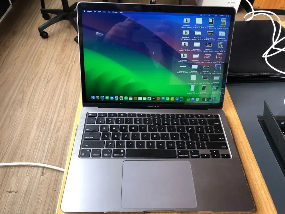 Mac Book Air 2020 M1