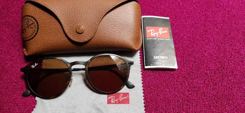 Rayban sunglasses, made in Italy, Like new