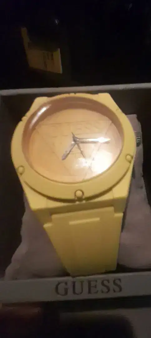 Jam Tangan Guess