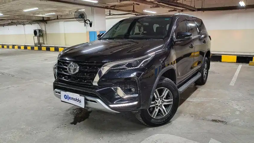 DP Rendah  17,5JT Toyota Fortuner 2.4 G 4X2 DSL Solar-AT 2022 Hitam