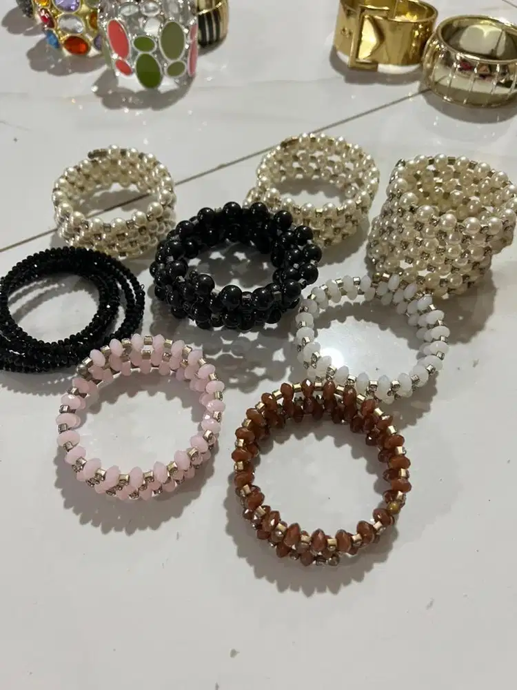 Gelang fashion wanita bekas masih bagus