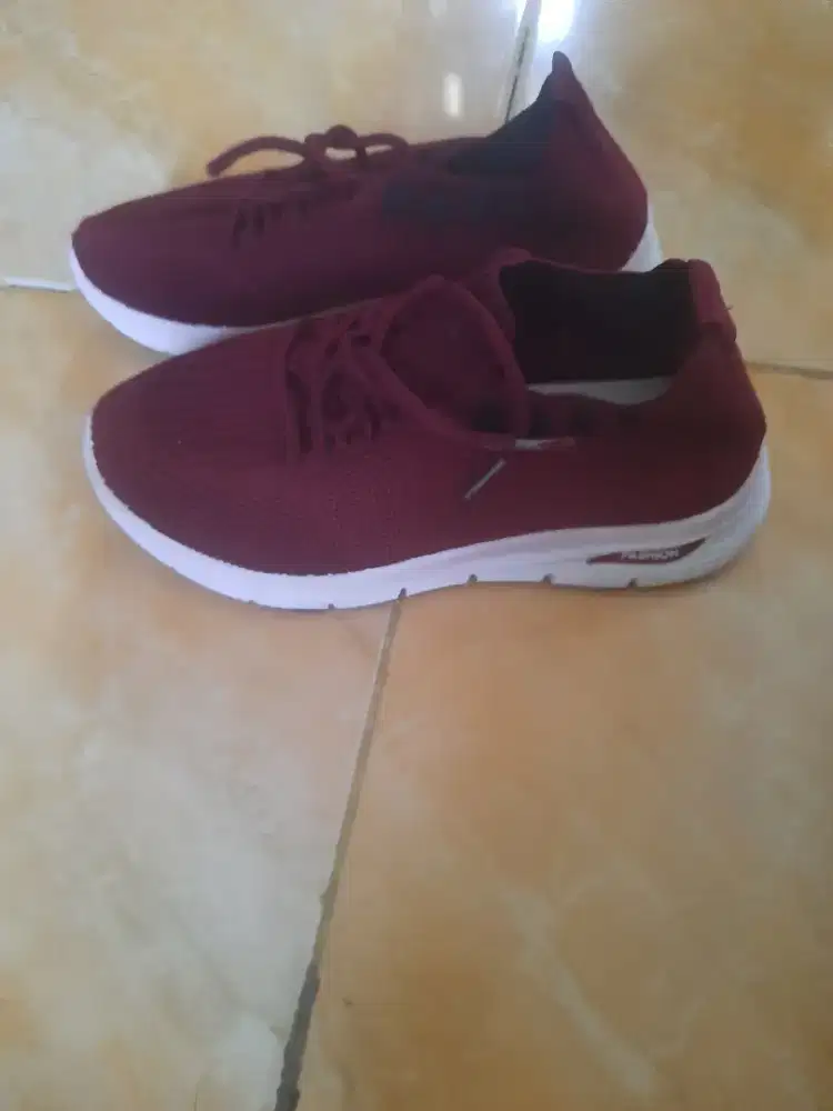 Dijual sepatu karet anak size 35 kondisi masih bagus