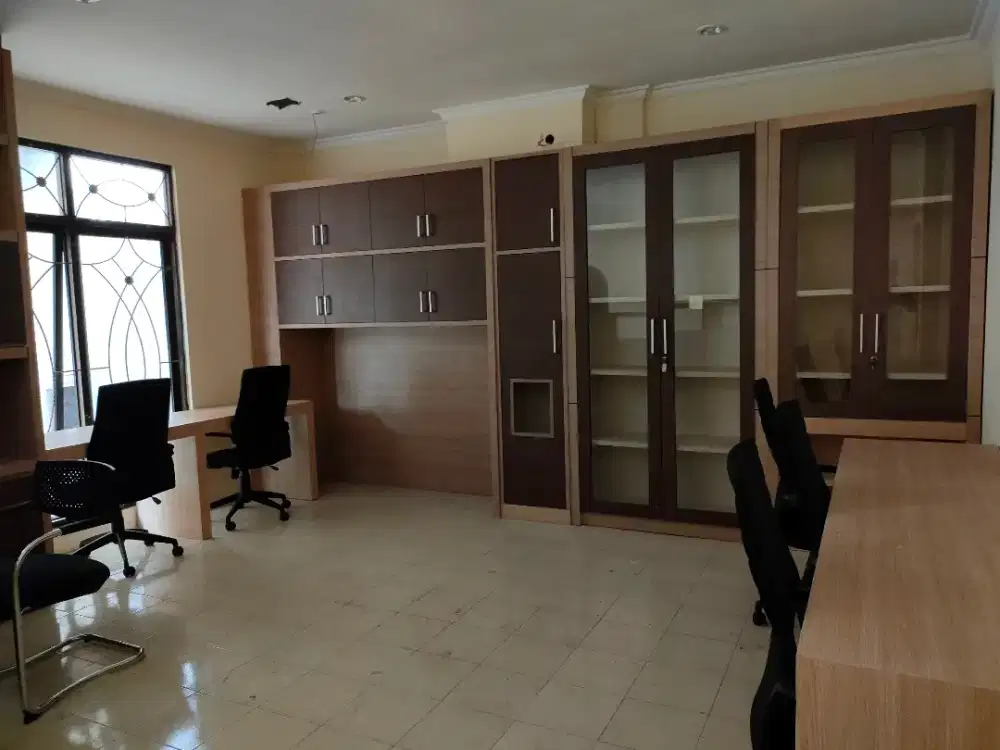 Lemari kantor serbaguna almari arsip