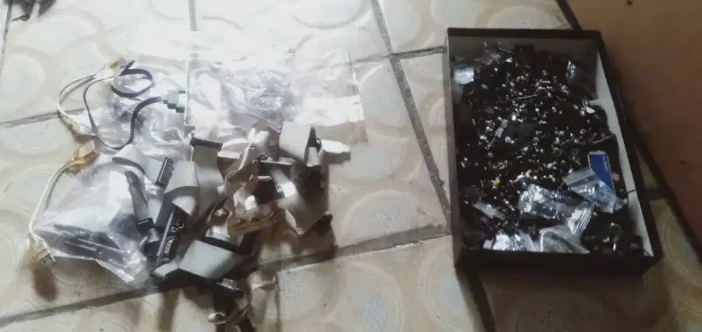 Slhkn plh slh 1 paket dr kelengkapan cpu komputer brg baru hrg murah