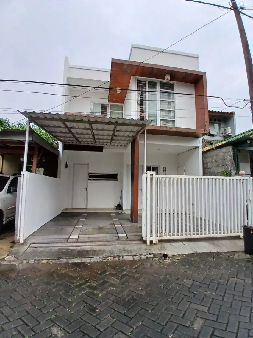 HOT SALE!!!Rumah siap huni dekat pintu tol di Graha Bintaro Jaya