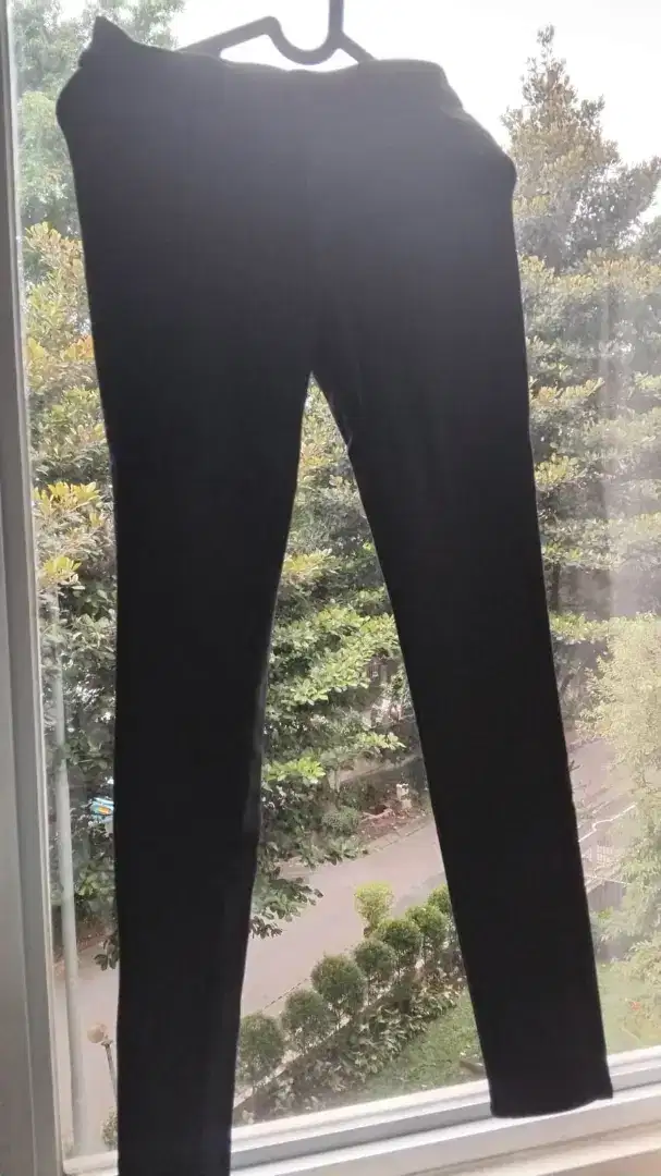 Jean wanita UNIQLO - size m