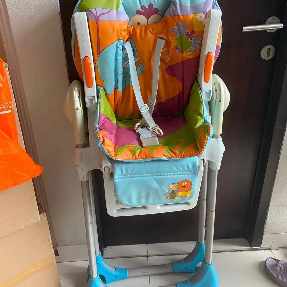 Kursi makan bayi Chicco bouncer tinggi
