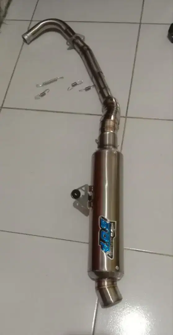 Knalpot motor racing baru