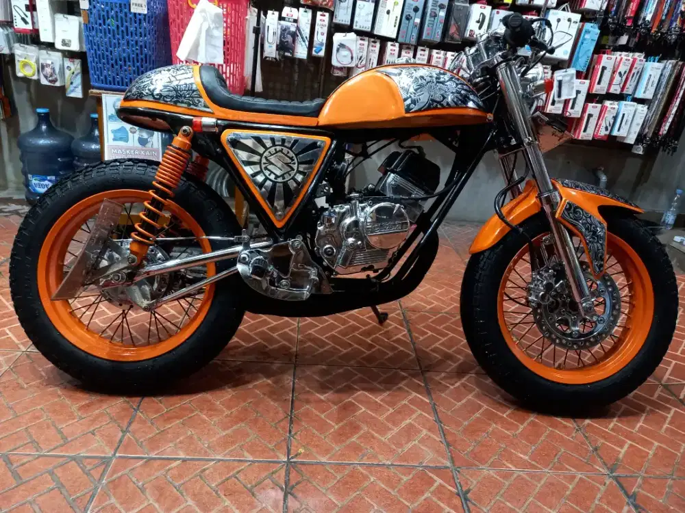 MOTOR CUSTOM CAFE RACER CAFERACER ANTIK KLASIK MODIFIKASI SATRIA LUMBA