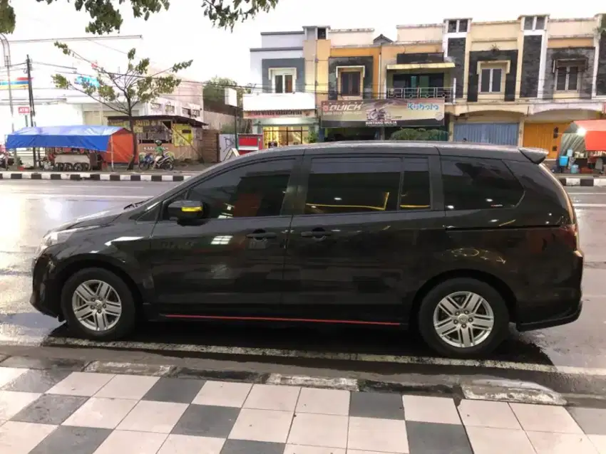 Mazda 8 MPV  with Moonroof