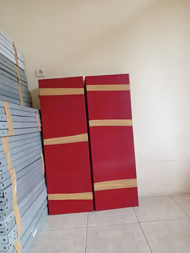 Jual rak besi siku ukuran 40*100*200ada 5ambalan kondisi 99%