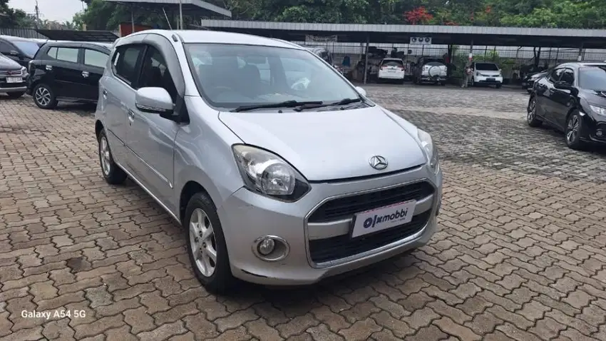 [OLXMOBBI] DP Rendah Daihatsu Ayla 1.0 Bensin-AT 2015 SKB