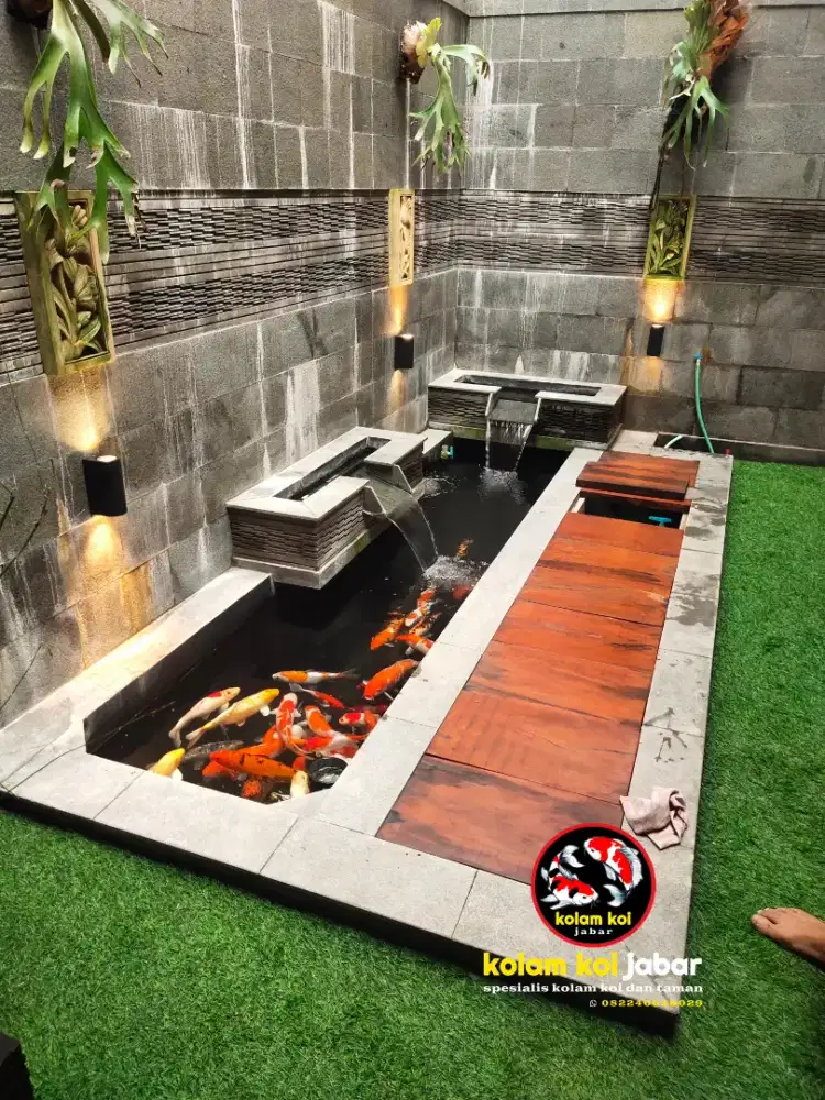 Tukang kolam koi